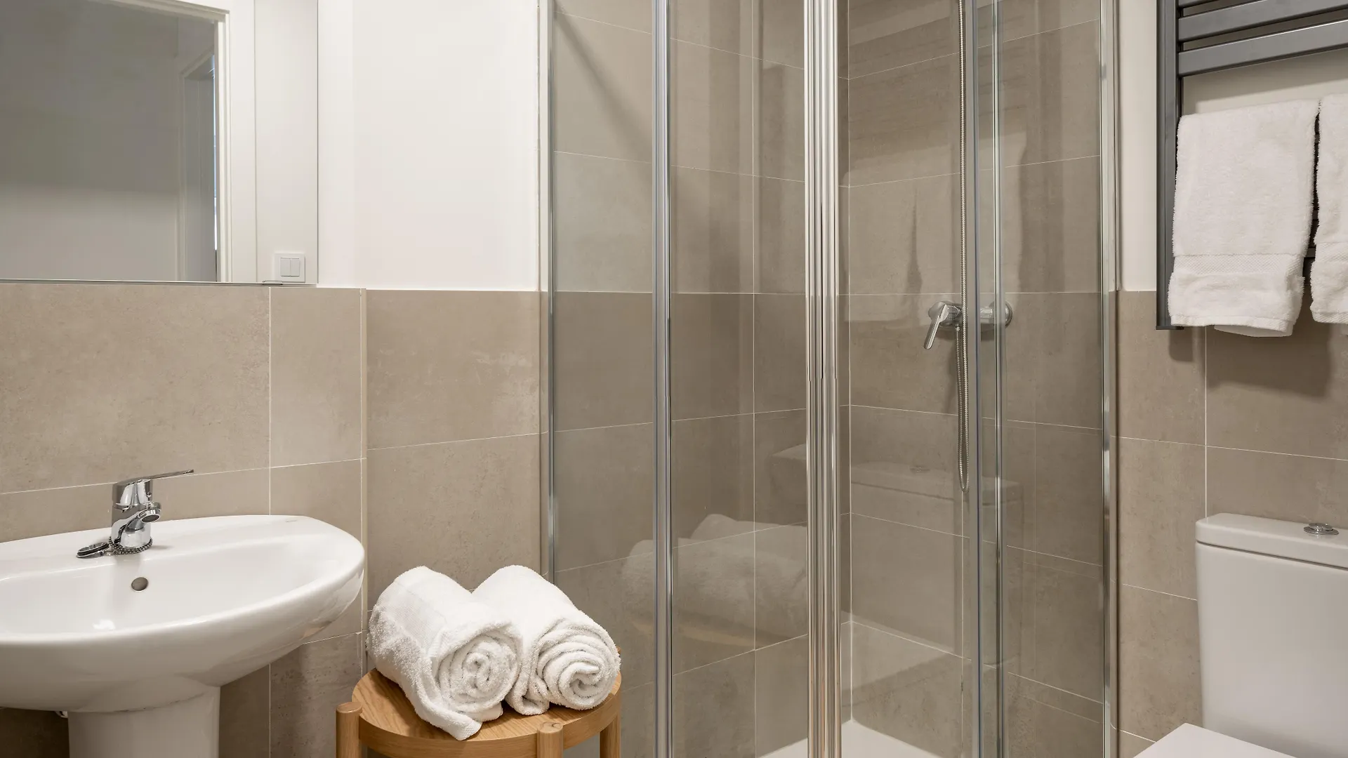 Apartamentos Libere Bilbao La Vieja 0*,